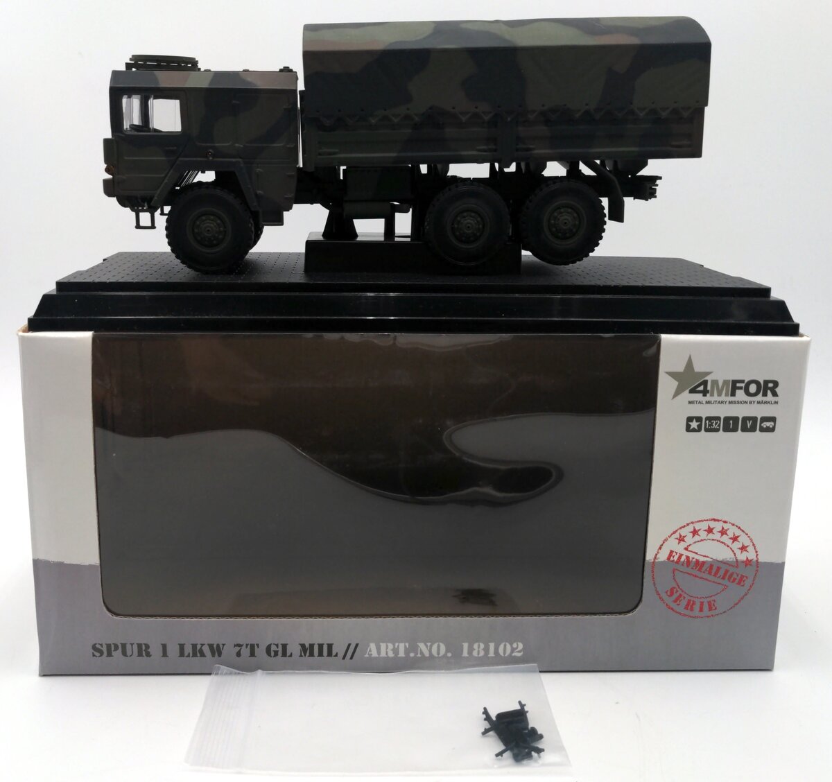 Marklin 18102 1:32 Scale Diecast Spur 1 LKW 7T GL Military