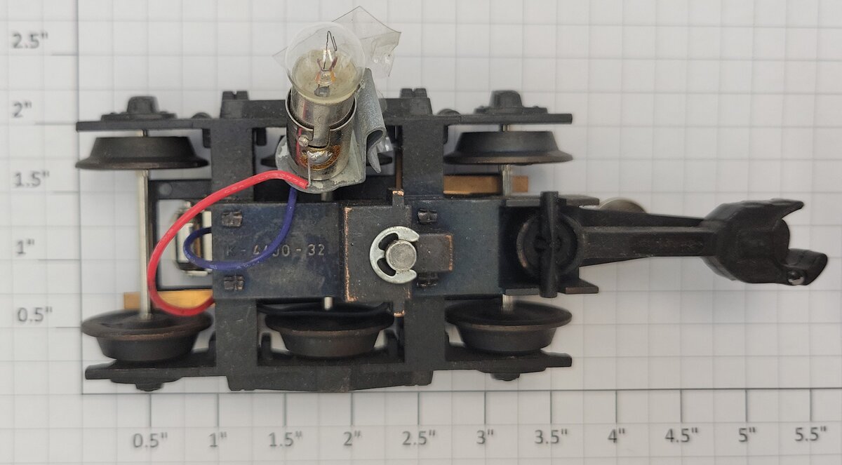 K-Line K4400-32 O "Heavyweight" 6-Wheel Operating Coupler Truck w/ Collector