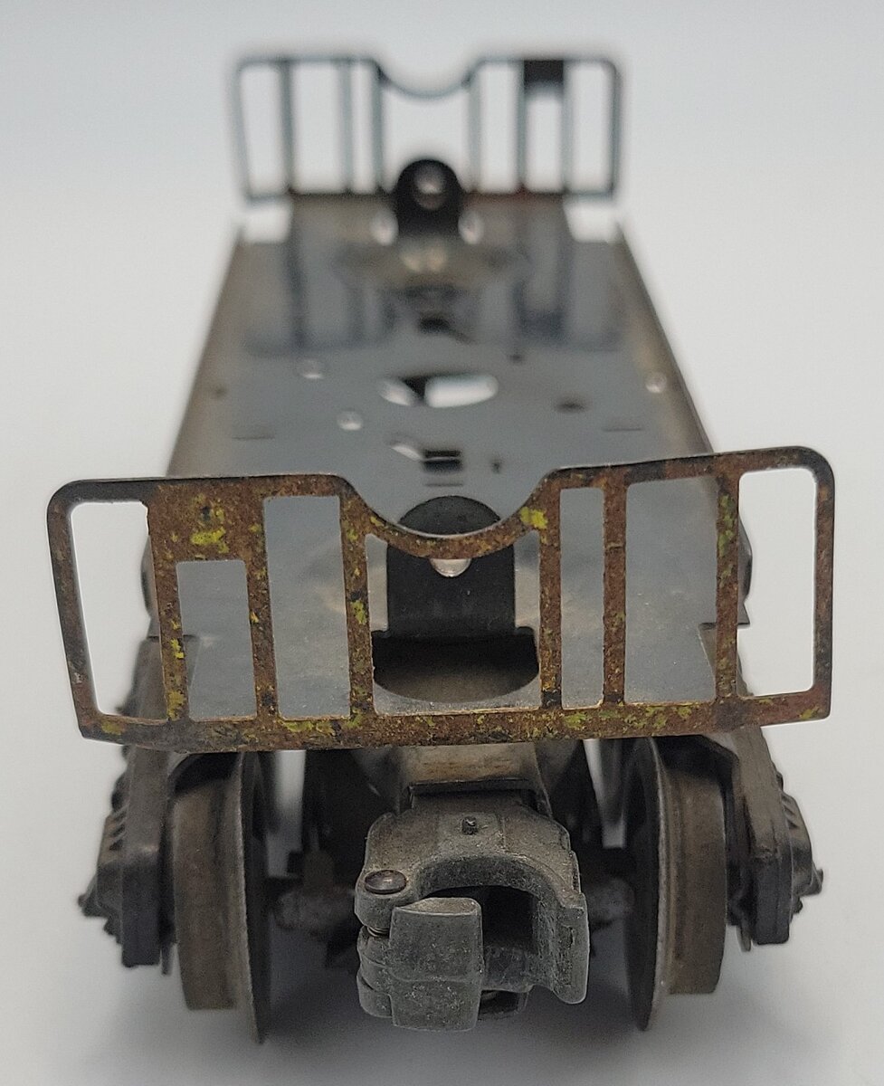 Lionel 1007-2 O Gauge Scout Caboose Frame w/ Operating Coupler Truck