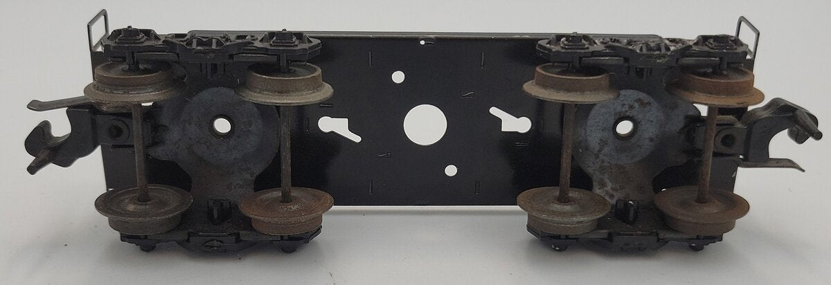 Lionel 1007-2 O Gauge Caboose Frame with Operating Coupler Trucks