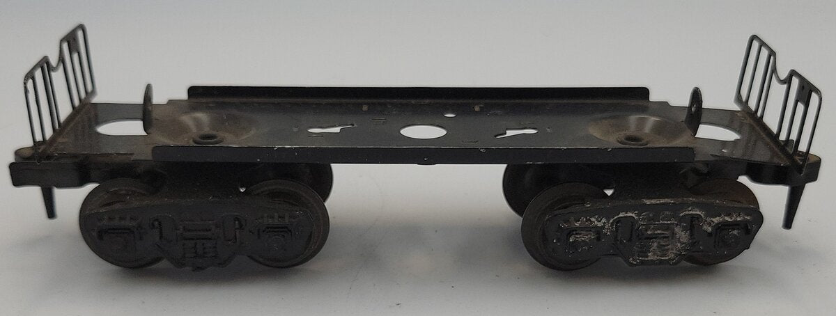 Lionel 1007-2 O Gauge Caboose Frame with Operating Coupler Trucks