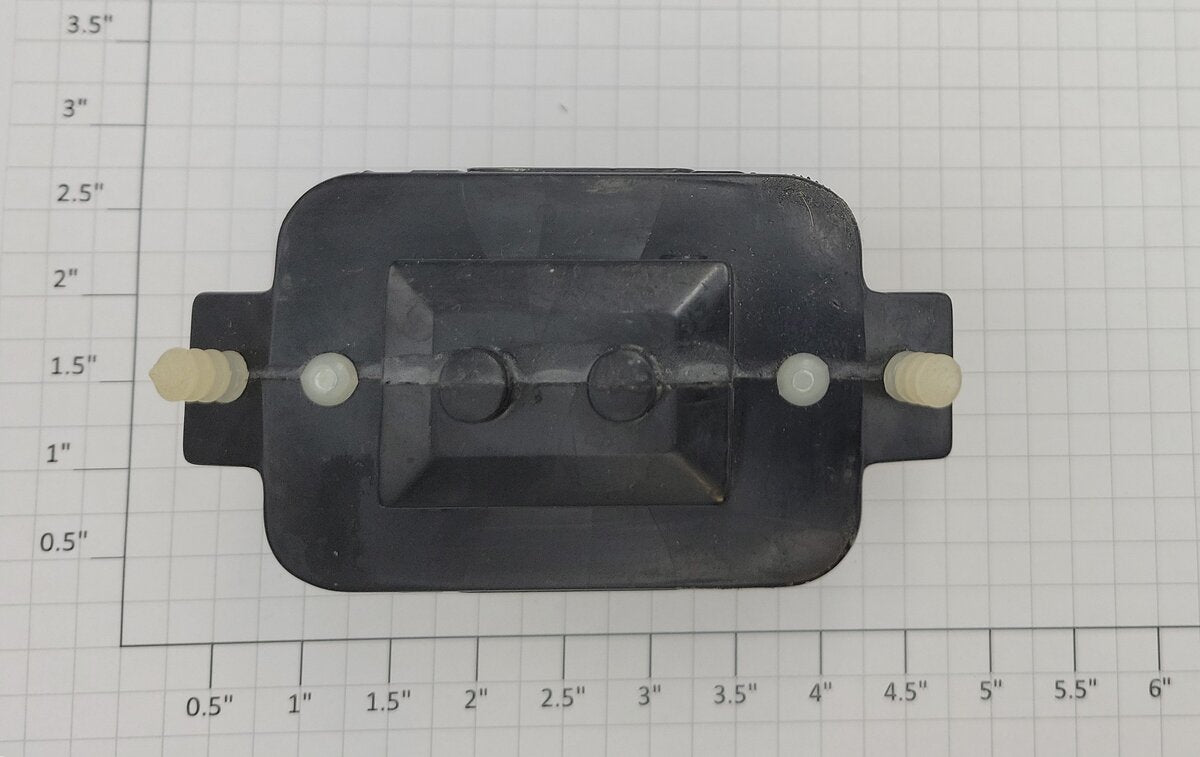 Lionel 6818-100 O Gauge Black Transformer with Broken Insulators