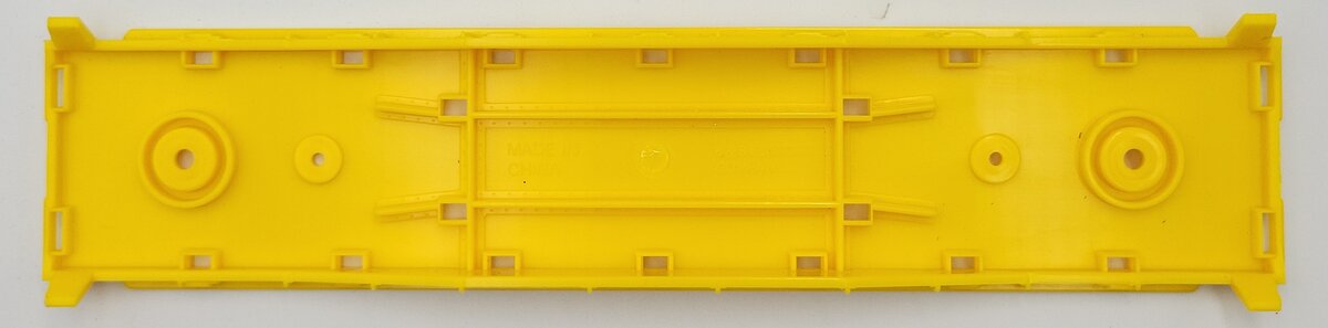 K&S 116634682621 O Gauge Lionel Type Yellow Flat Car Body 10" Long