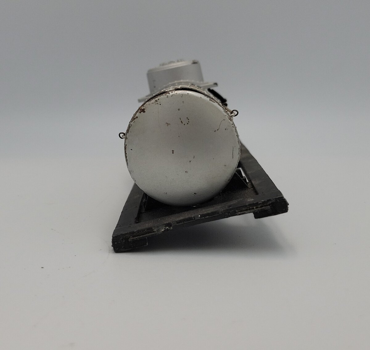 Lionel 2555-1 O Gauge Metal Sunoco Oil Tank Car Shell with Diecast Frame & Trim