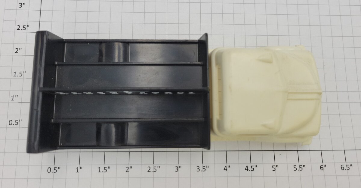 Lionel 6151-10 O Gauge Range Patrol Truck without Wheels