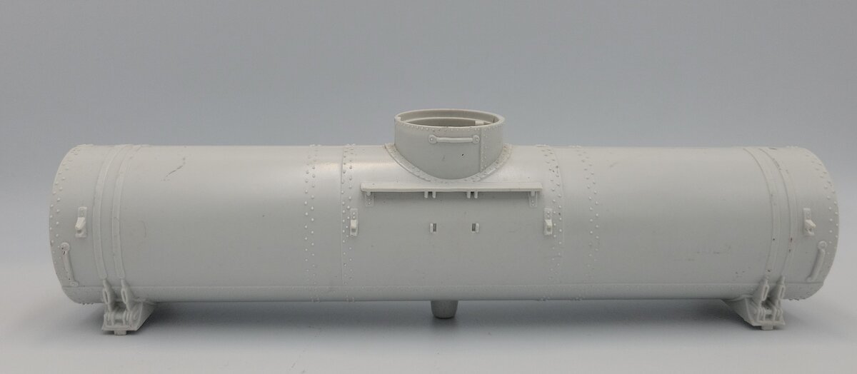 Kusan TE-55 O Gauge White Single Dome Tank w/o Top / End Caps w/ Handrails