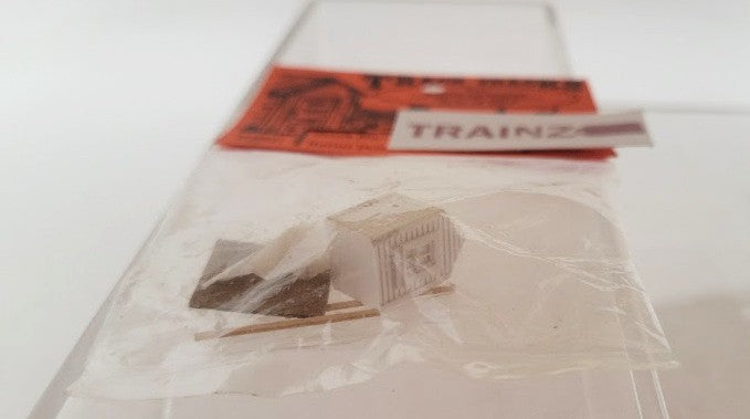 Acme 1102 N Scale By Redtree Track Shacks Out House Unpainted Resin & Wood Kit
