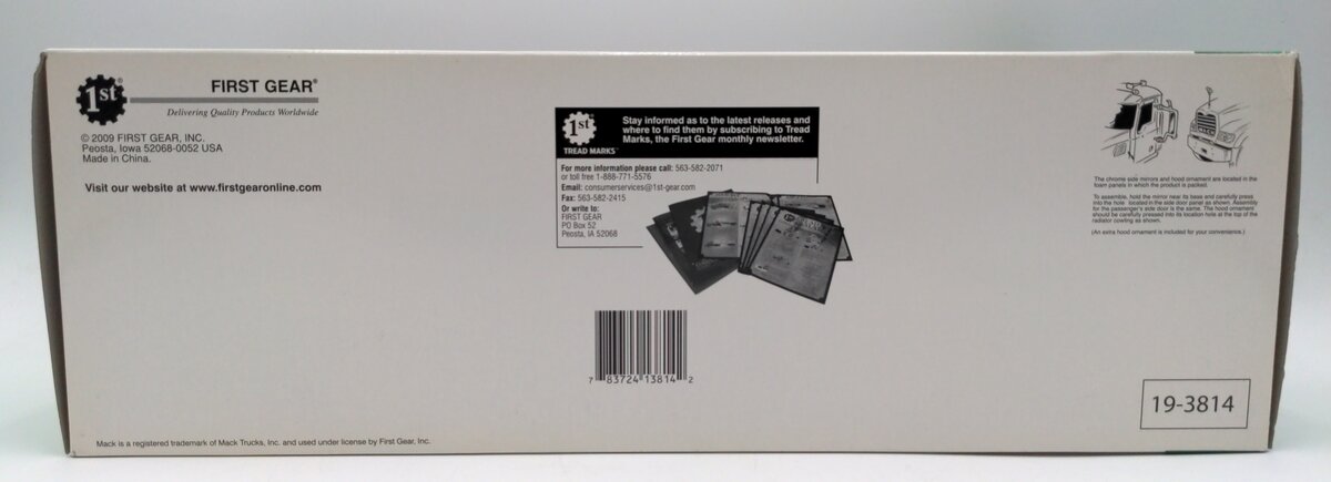 First Gear 19-3814 1:34 Scale Diecast Walsh Archer Construction Lift Truck