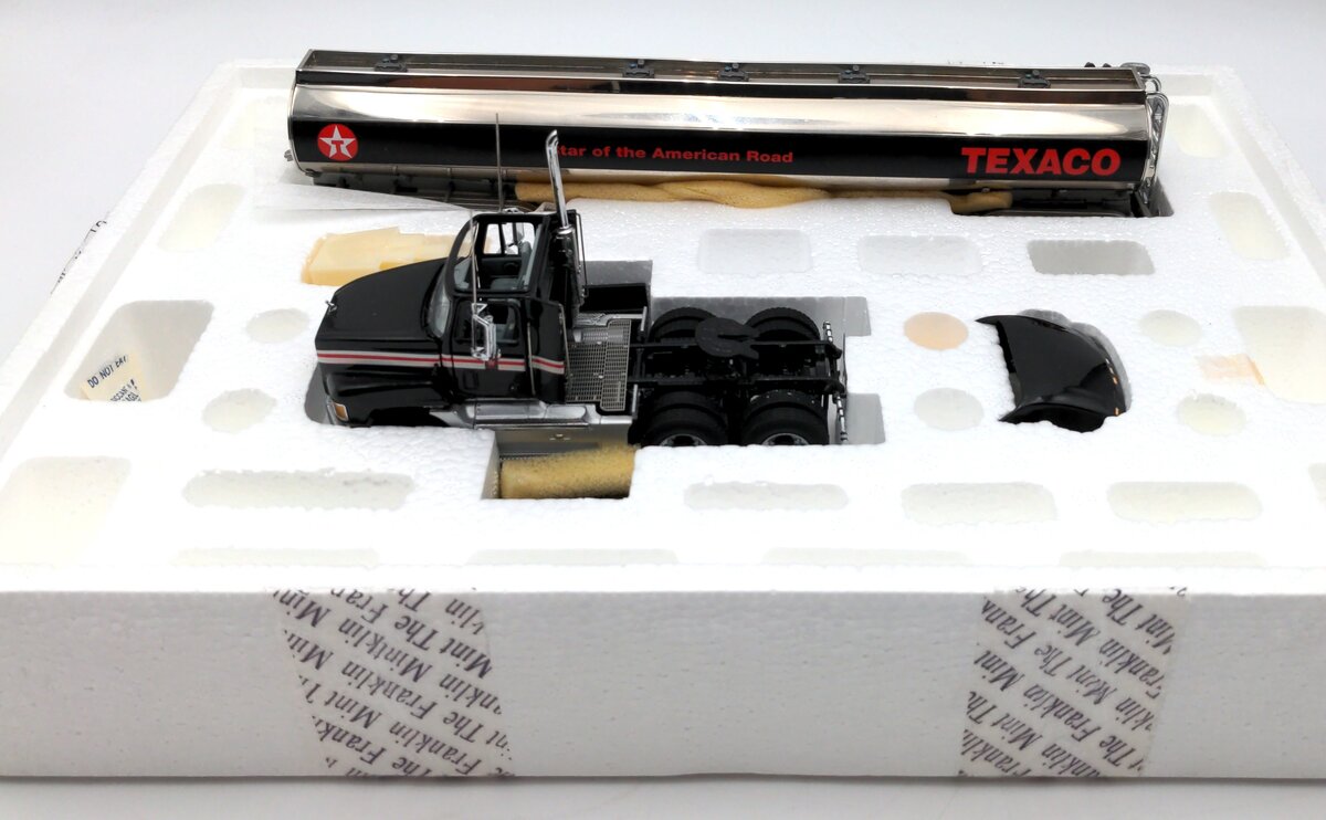 Franklin Mint 1:43 Scale Diecast Mack Texaco Tanker Truck