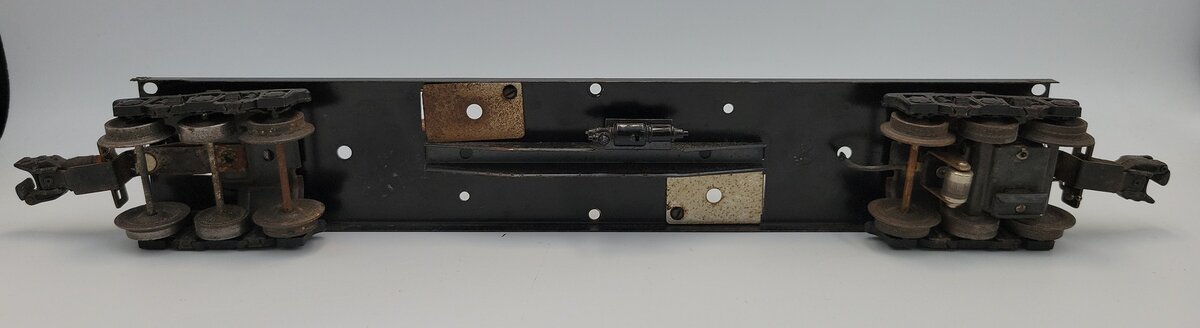 Lionel 2623-4 O Gauge Manhattan Passenger Car Frame w/ Trucks & Coil Couplers