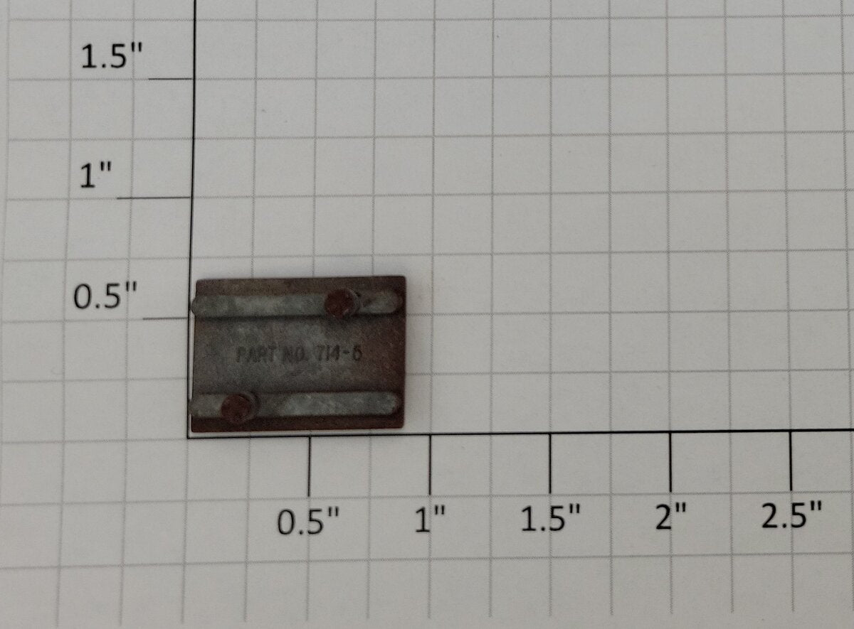 Lionel 714-5 O Gauge Brown Diecast Roof Hatch with Handrails
