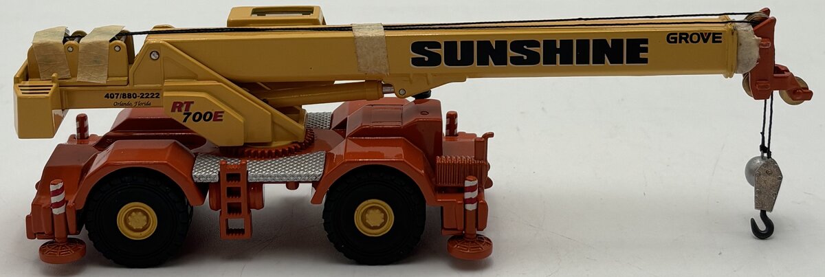 NZG 530/09 1:87 Scale Sunshine Grove RT 700 E Mobile Crane Diecast