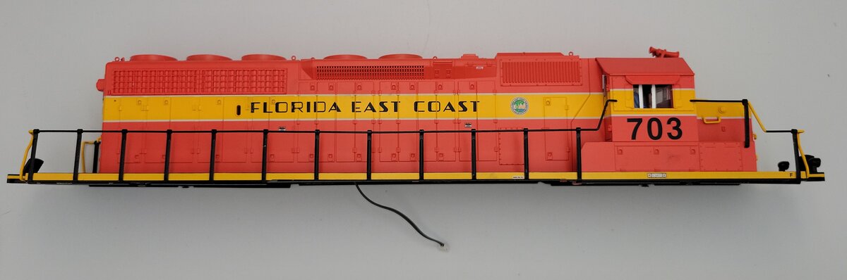 Lionel 1933091-2  F-E-C Legacy SD40-2 Diesel Locomotive Shell #703