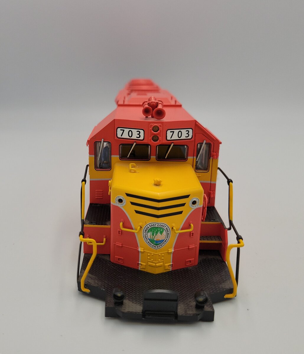 Lionel 1933091-2  F-E-C Legacy SD40-2 Diesel Locomotive Shell #703