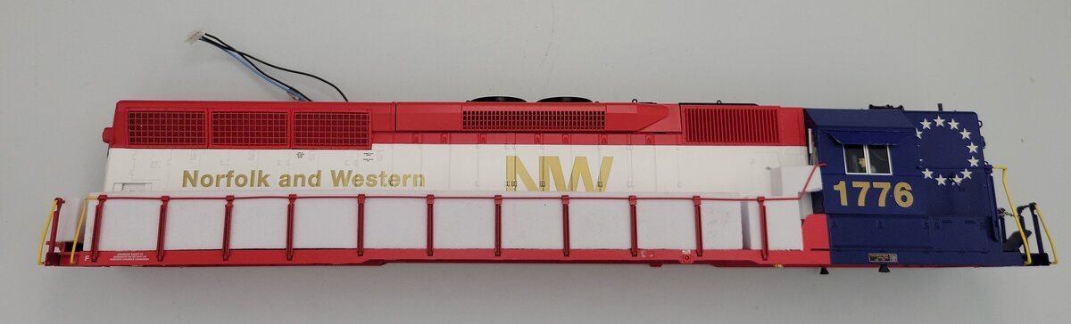 Lionel 85038-02 Norfolk & Western Legacy SD-45 Diesel Loco Body Shell #1776