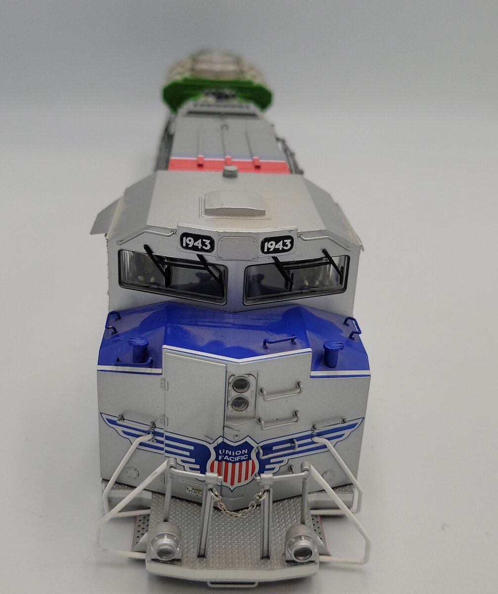 Lionel 85315-1 Spirit of the Union Pacific SD70ACe Diesel Loco Shell #1943