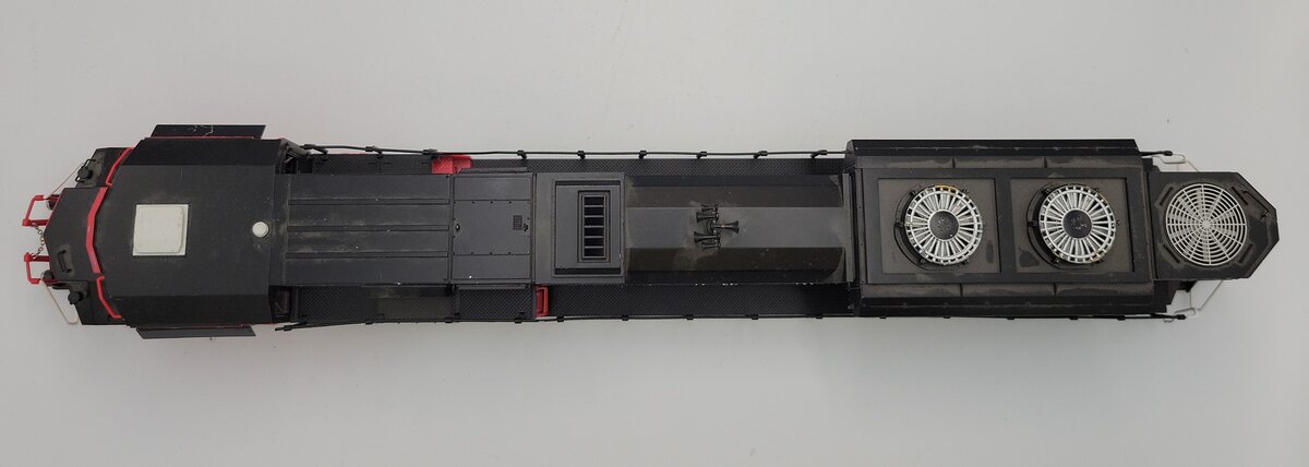 Lionel 85048-1 Canadian National SD70ACe Diesel Locomotive Body Shell #8101