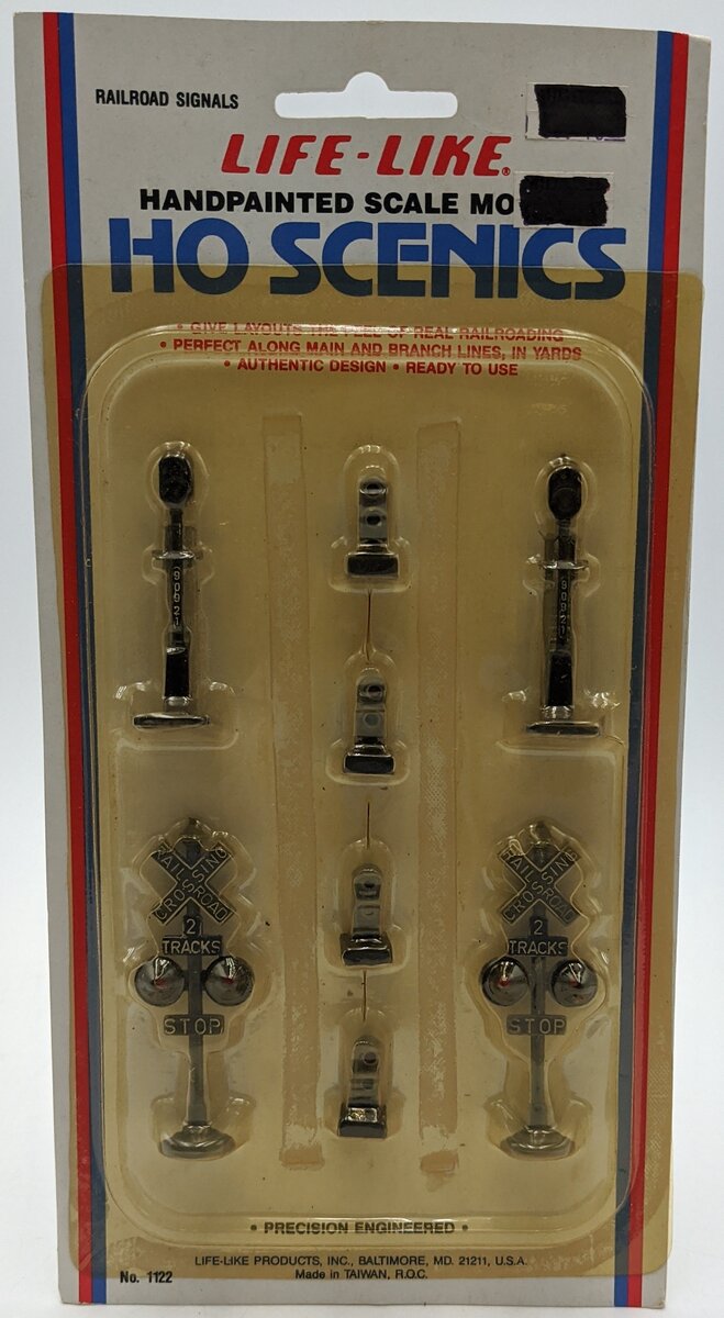 Life Like 1122 HO Scale Scenics Hand Painted Railroad Signals