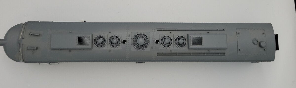 Lionel 84090-2  Legacy New York Central AA E8 Diesel Locomotive Shell #4037