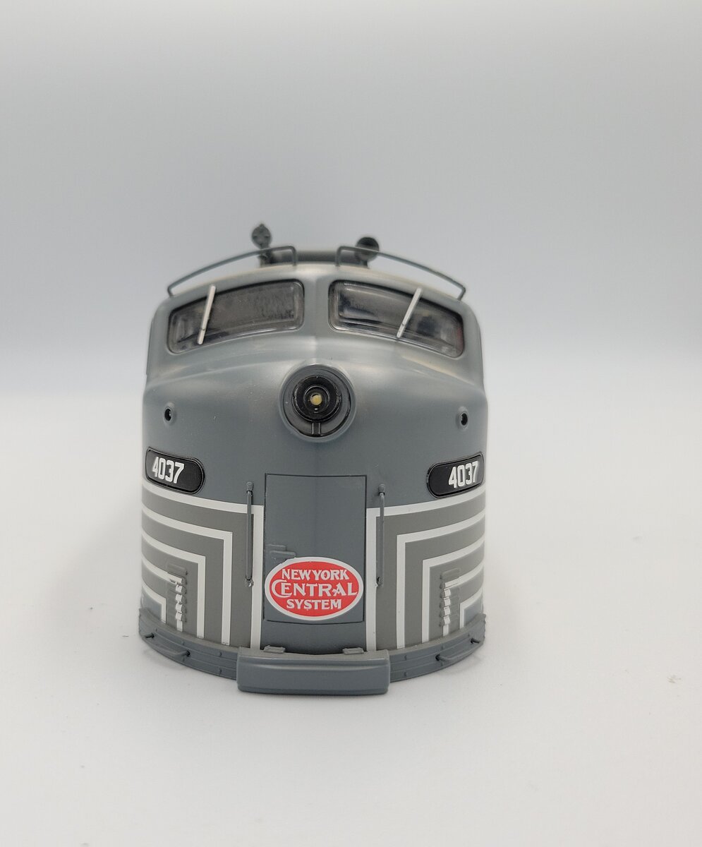 Lionel 84090-2  Legacy New York Central AA E8 Diesel Locomotive Shell #4037