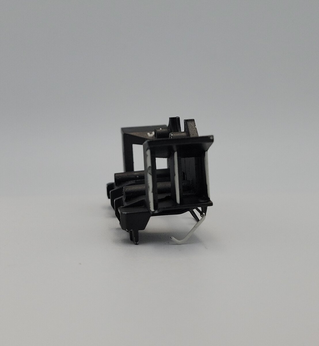 Lionel 34604-650 O Gauge Diecast Black GP-30 Conrail Diesel Pilot w/ White Trim
