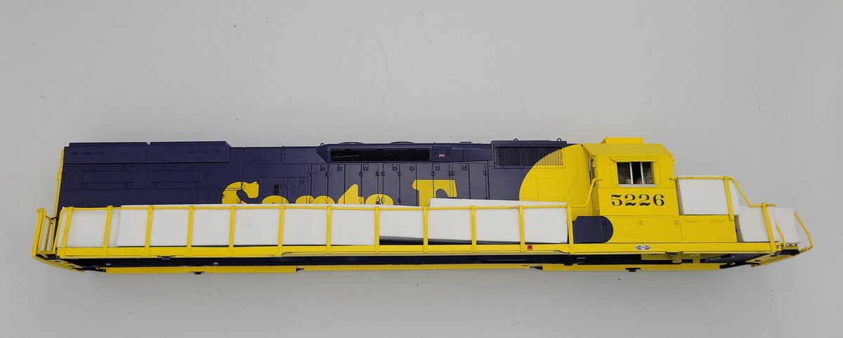 Lionel 5226-1 O Gauge Santa Fe Legacy SD40-T Diesel Locomotive Body Shell #5226