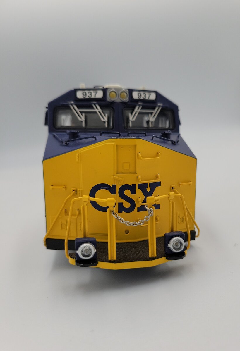 Lionel 81160-2 O CSX Scale ES44AC Diesel Loco Body Shell w/ Radiator Cover #937