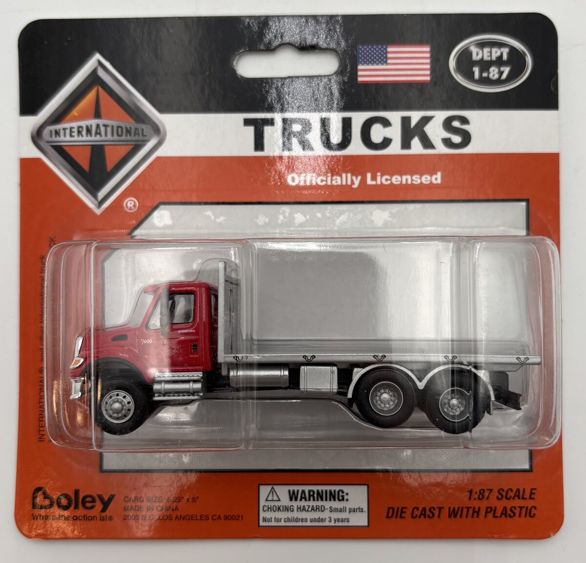Boley 4500-16 1:87 Red International 3-Axle Flatbed Truck