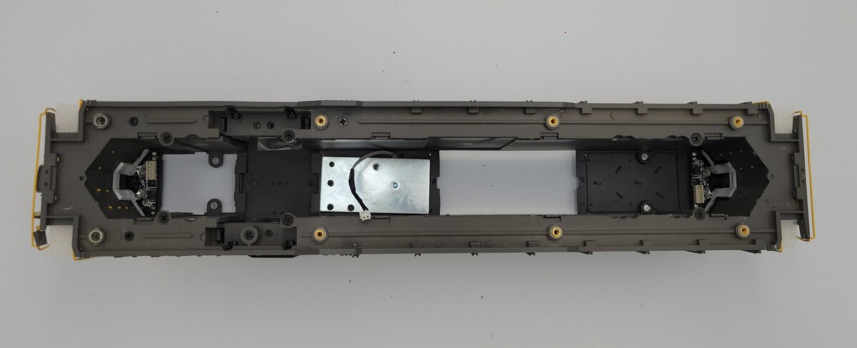 Lionel 82791-2 O Gauge New York Central GP-9 Diesel Locomotive Body Shell #5948