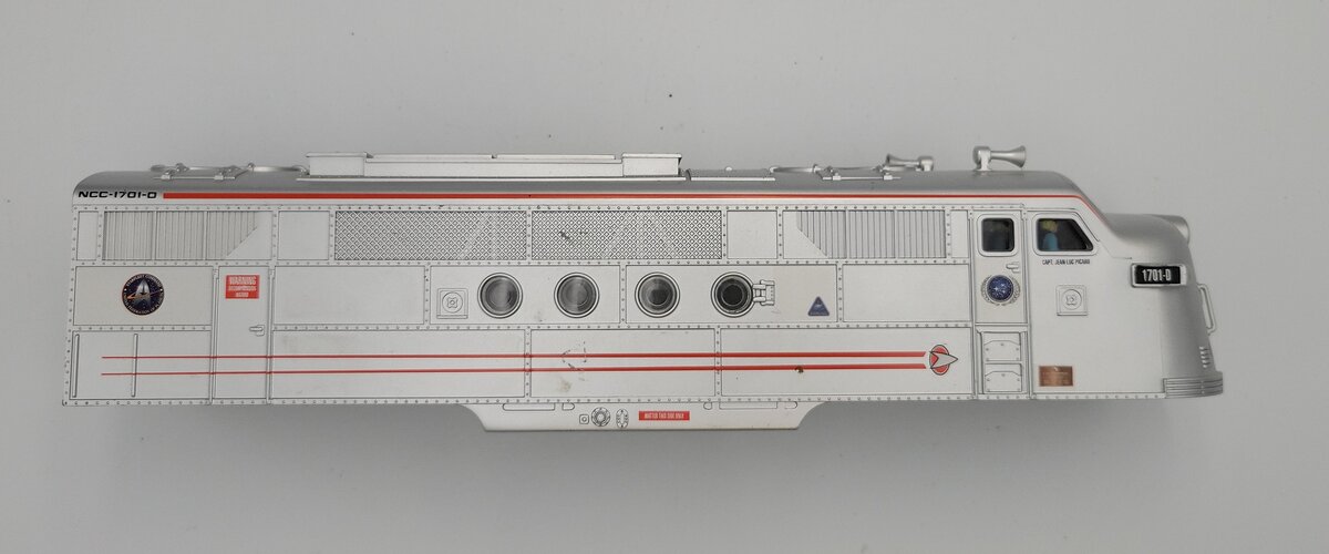 Lionel 2023131-2 Star Trek Lionchief Diesel Locomotive Body Shell #1701-D