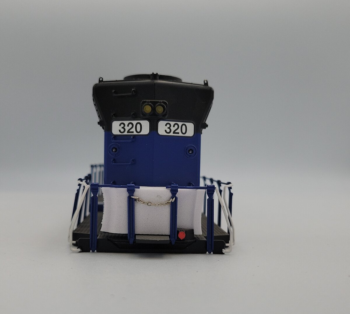 Lionel 85034-2 O Gauge Montana Rail Link Legacy Diesel Locomotive Shell #320