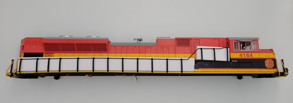 Lionel 85054-2 O Kansas City Southern Legacy SD70ACe Diesel Loco Shell #4164