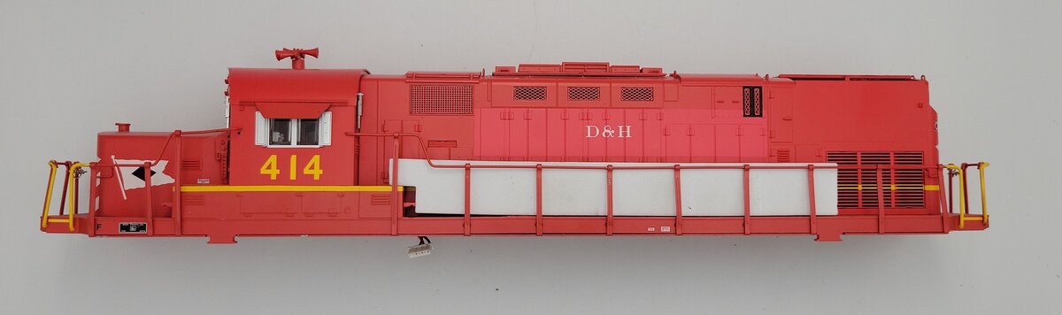 Lionel 1933422-1 O Gauge D&H Alco C-420 Diesel Loco Body Shell w/ LED's #414