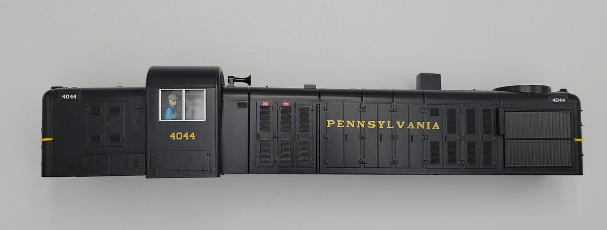 Lionel 2134100-1 O Gauge PRR Lionchief Plus Diesel Locomotive Body Shell #4404