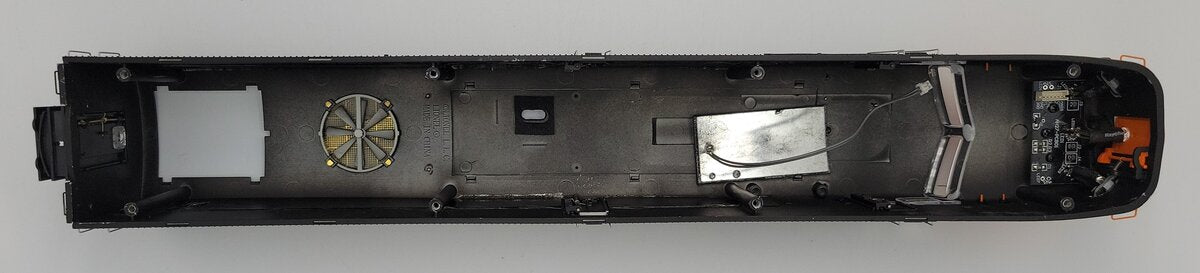 Lionel 1933201-2 O Gauge Southern Pacific Legacy Diesel Locomotive Shell #6039