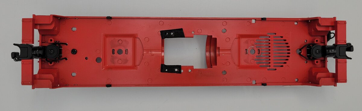 Lionel 2133130-34 O Diecast Legacy Southern Pacific Gray & Red SW8 Frame #1102