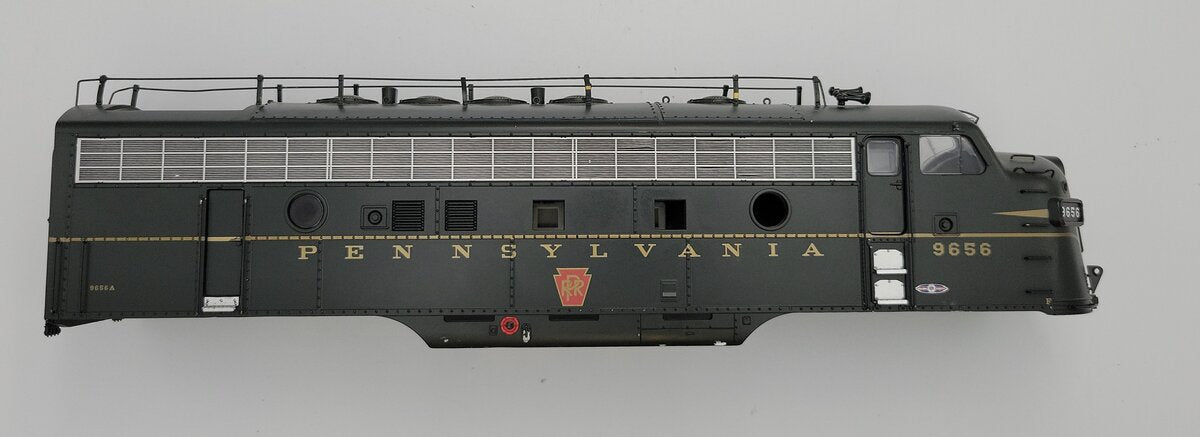 Lionel 85207-002 O Gauge PRR Brunswick Green F-7A Diesel Loco Body Shell #9656