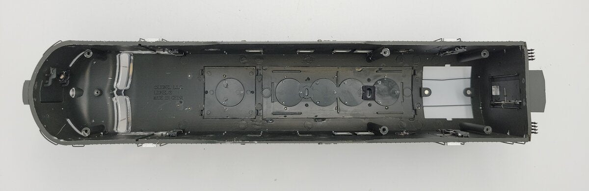 Lionel 85207-002 O Gauge PRR Brunswick Green F-7A Diesel Loco Body Shell #9656