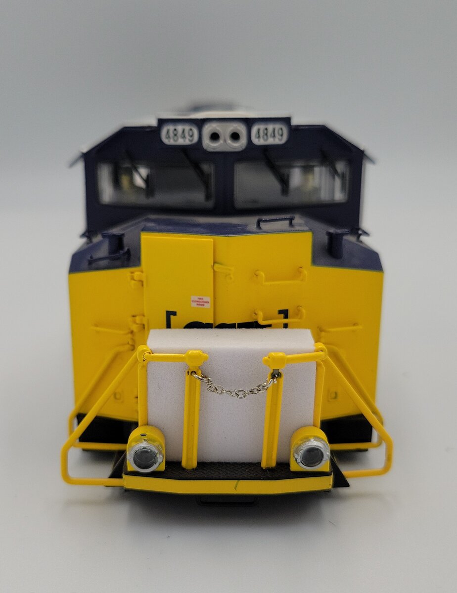 Lionel 85050-2 O Gauge CSX Legacy SD70ACe Diesel Locomotive Body Shell #4849