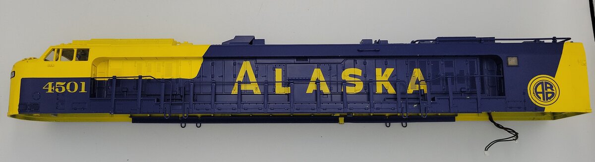 Lionel 2133510-1 O Gauge PRR Brunswick Green F-7 A Diesel Loco Body Shell #9656