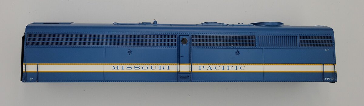 Lionel 1933538-1 Missouri Pacific FB-2 Powered Diesel B-Unit Body Shell #346-B