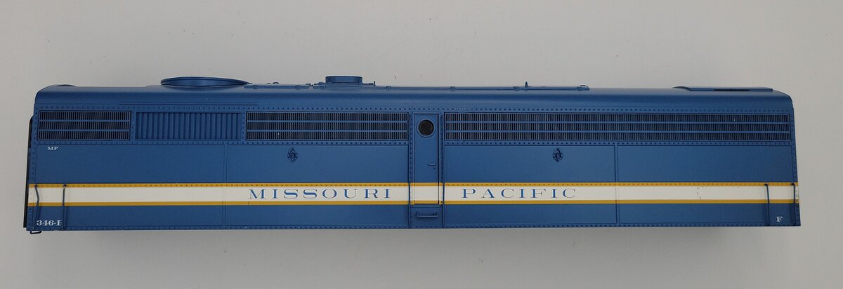 Lionel 1933538-1 Missouri Pacific FB-2 Powered Diesel B-Unit Body Shell #346-B
