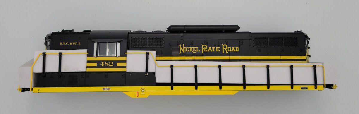 Lionel 84276-3 N.Y.C.& ST.L. NPR Torpedo Legacy Diesel Loco Shell #482