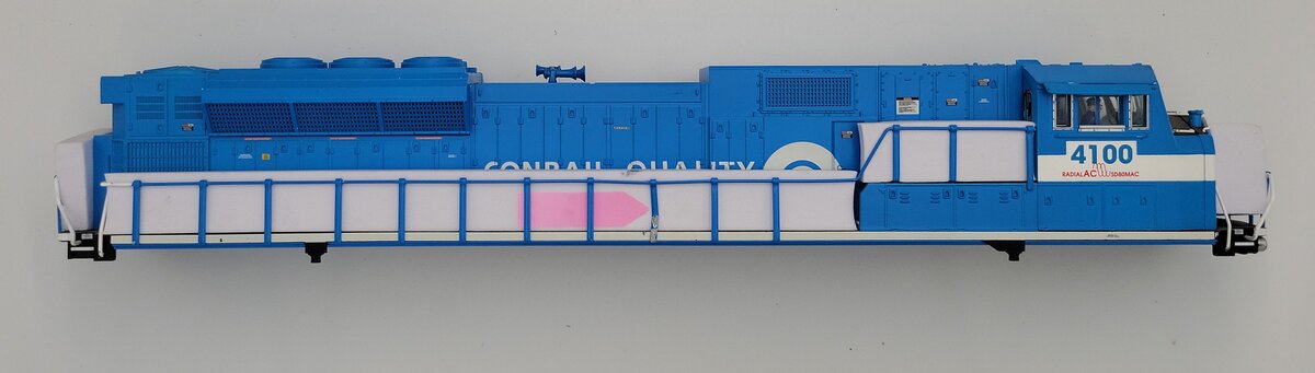 Lionel 2034061-1 Conrail SD80MAC Diesel Locomotive Body Shell #4100