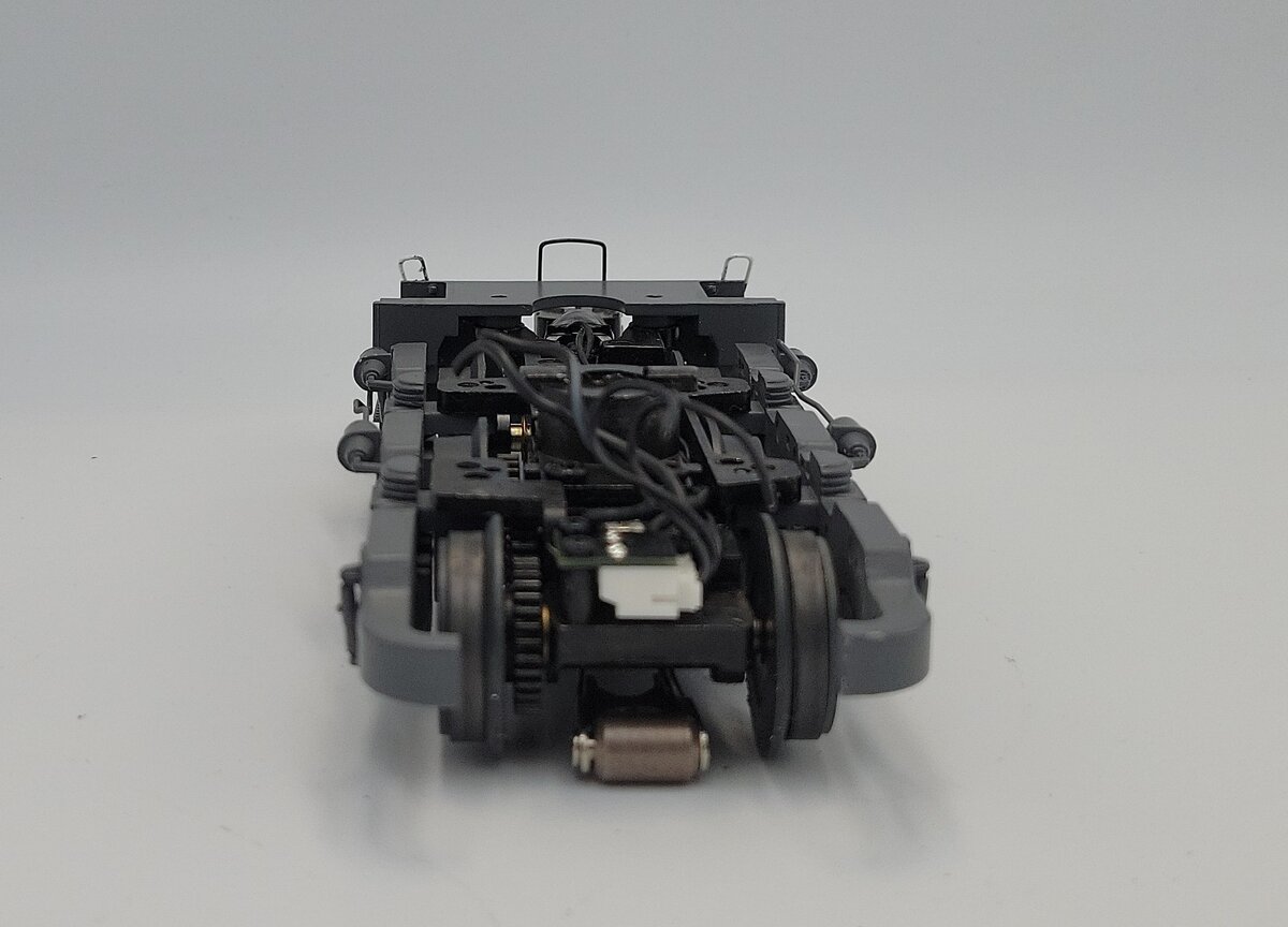 Lionel 38732-772 O SD70ACe Scale 6-Wheel Harbor Mist Front Power Truck Assembly