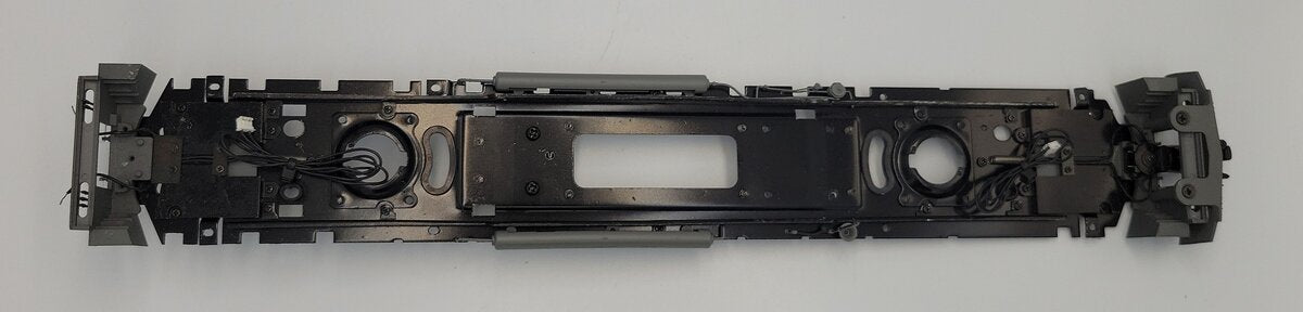 Lionel 39592-758 O Gauge SD70ACe Powered Diesel Frame w/ Pilots & Gray Trim