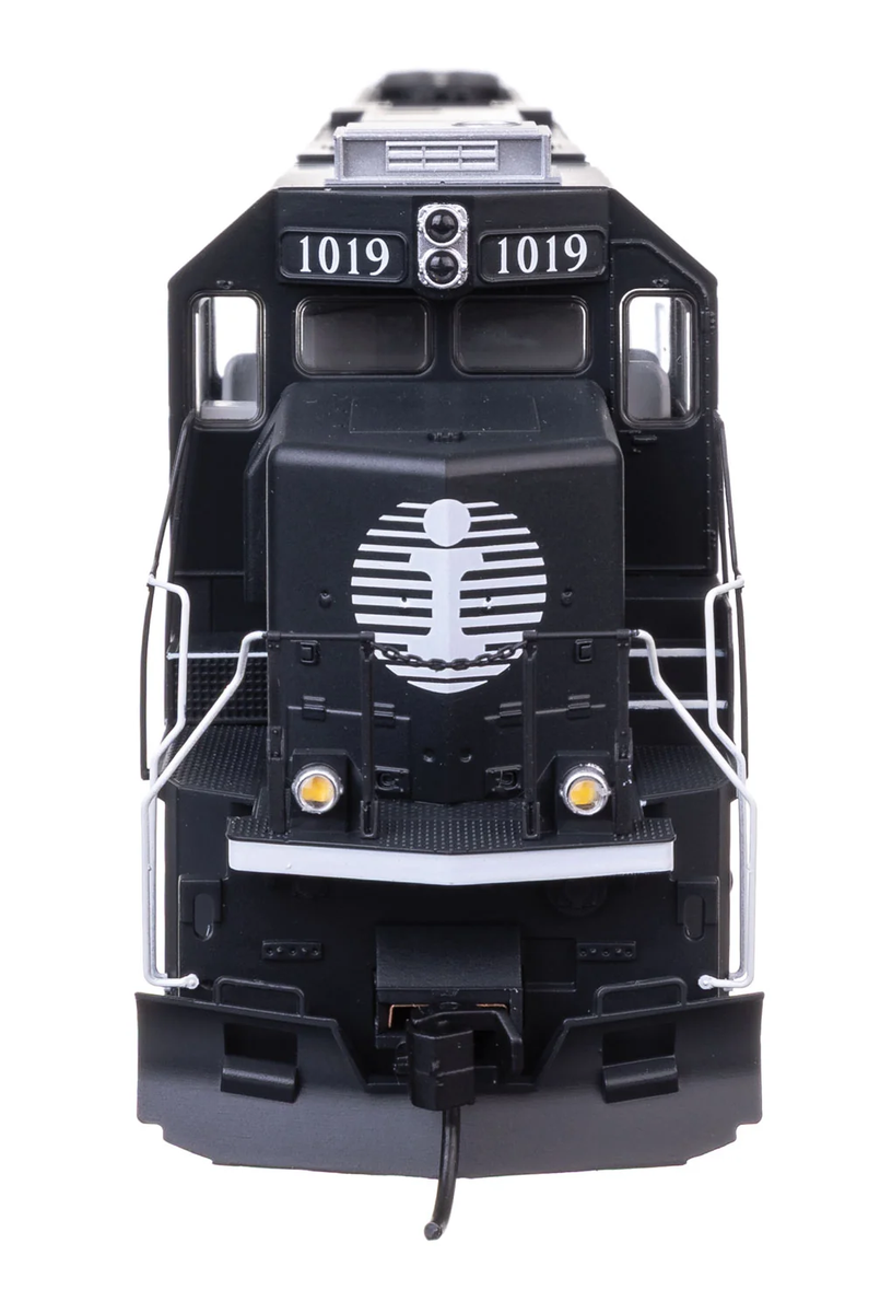 Walthers 910-11026 HO IC EMD SD70 Diesel Locomotive Standard DC #1019