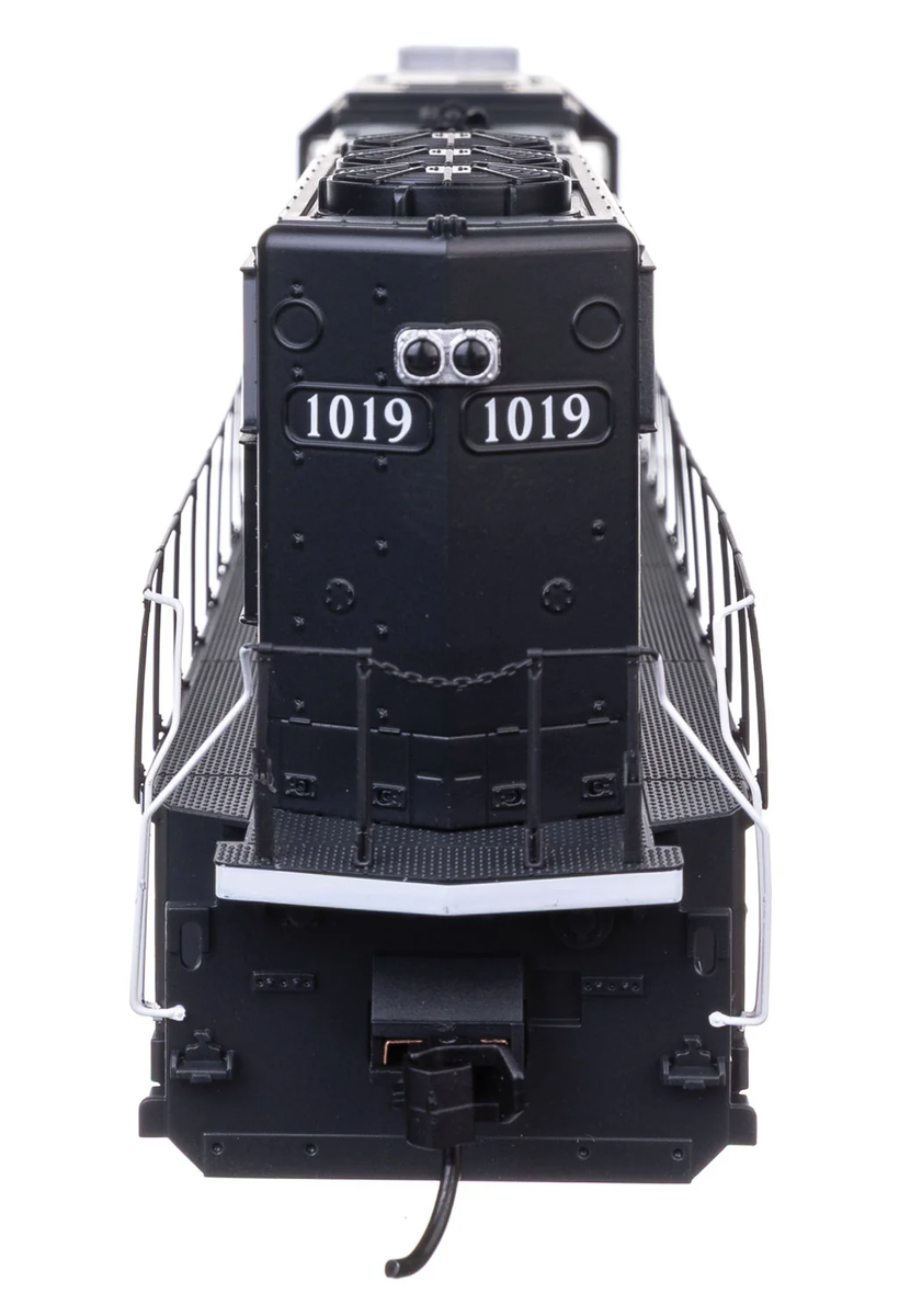 Walthers 910-11026 HO IC EMD SD70 Diesel Locomotive Standard DC #1019