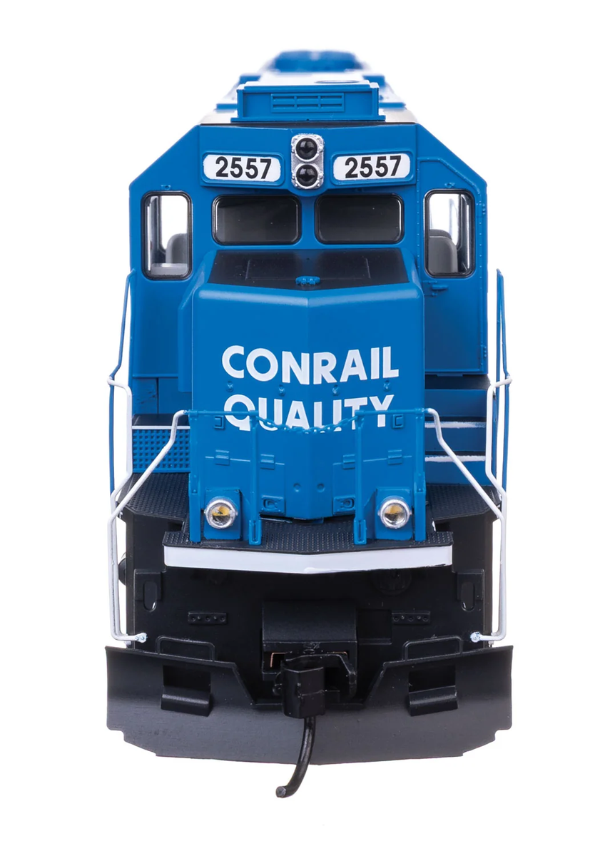 Walthers 910-21022 HO Conrail EMD SD70 Diesel Locomotive Sound and DCC #2557