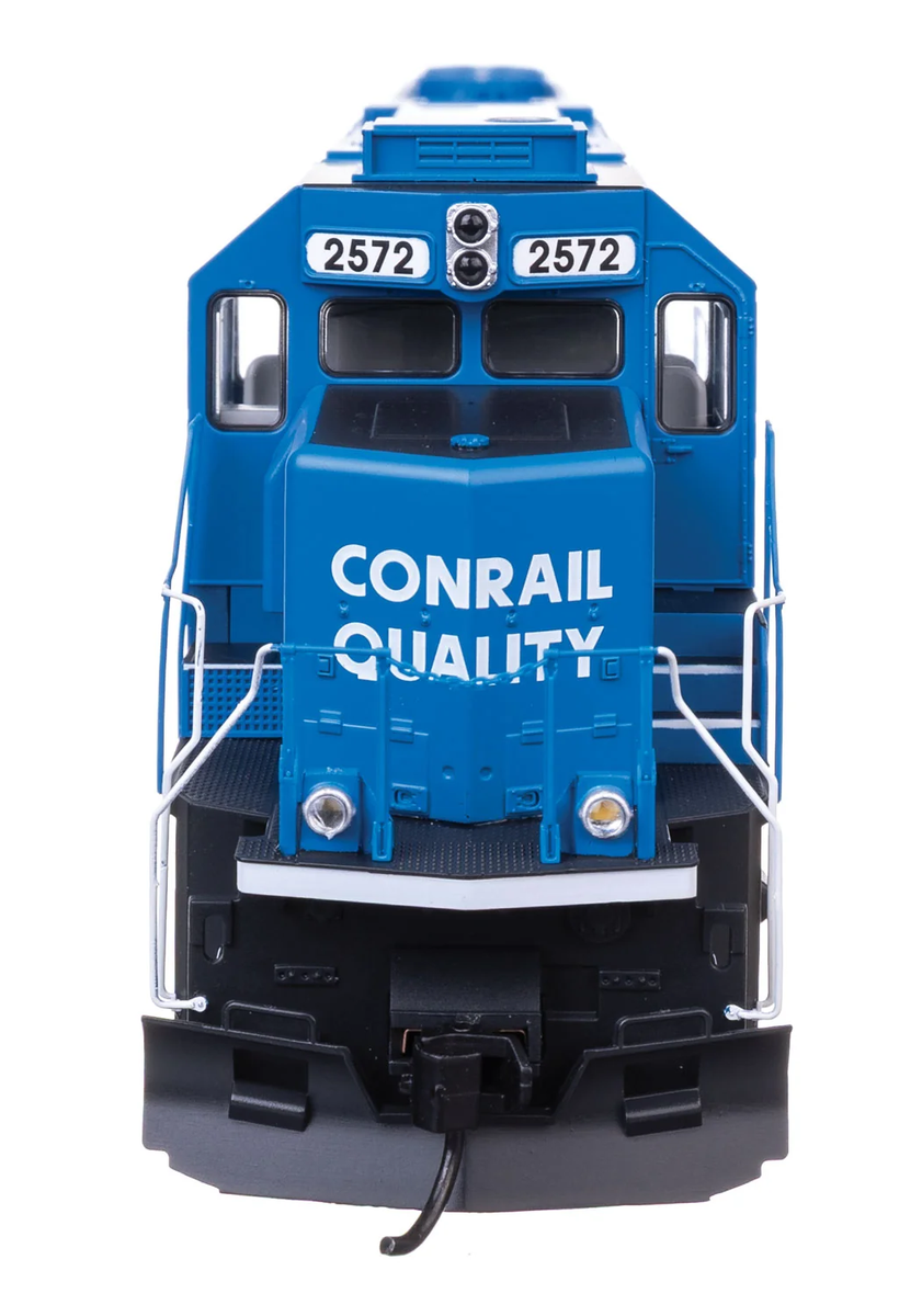 Walthers 910-21023 HO Conrail EMD SD70 Diesel Locomotive Sound and DCC #2572
